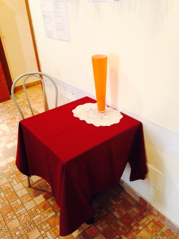 Hotel Medea Mediolan Zewnętrze zdjęcie
