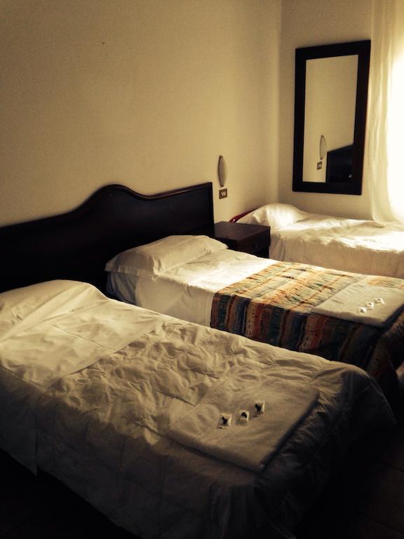 Hotel Medea Mediolan Pokój zdjęcie